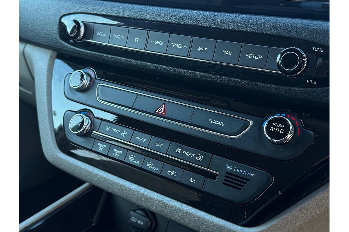 2018 Kia Carnival Platinum YP