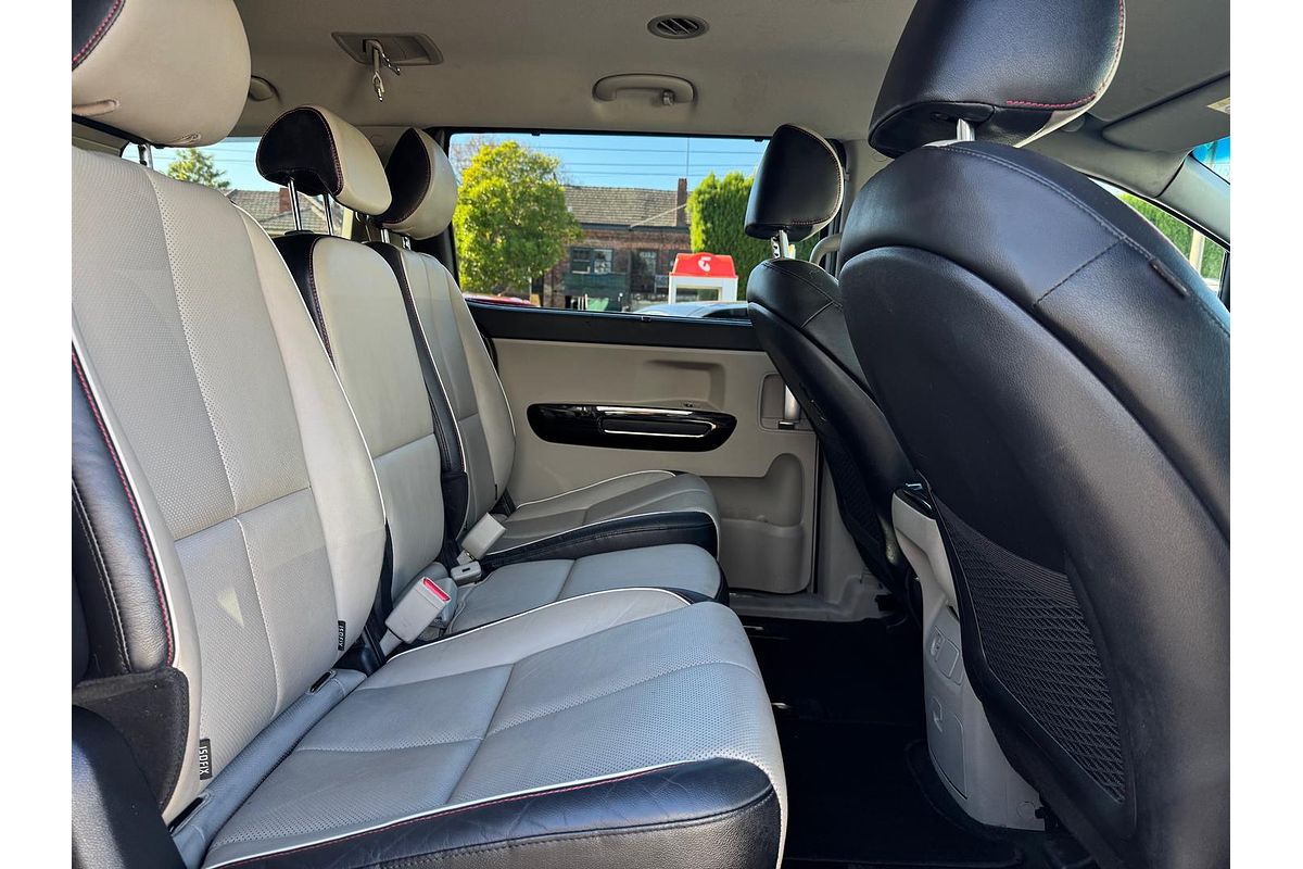 2018 Kia Carnival Platinum YP