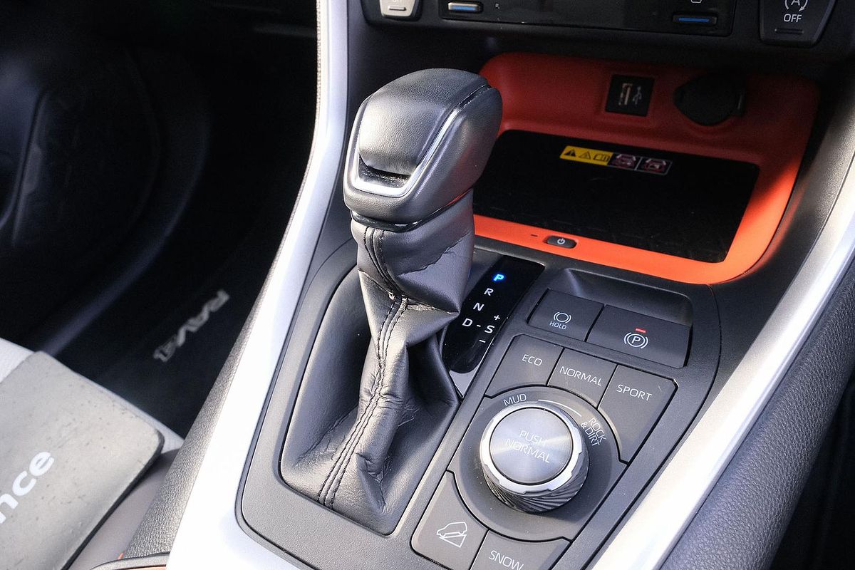 2024 Toyota RAV4 Edge AXAA54R