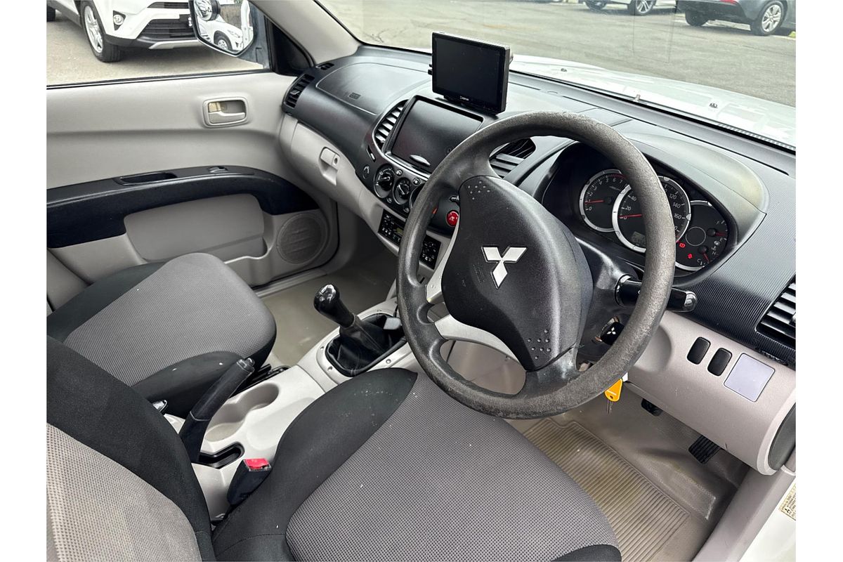 2013 Mitsubishi Triton GL MN Rear Wheel Drive
