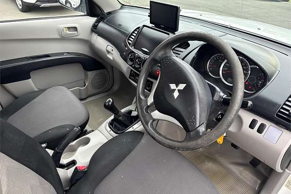 2013 Mitsubishi Triton GL MN Rear Wheel Drive