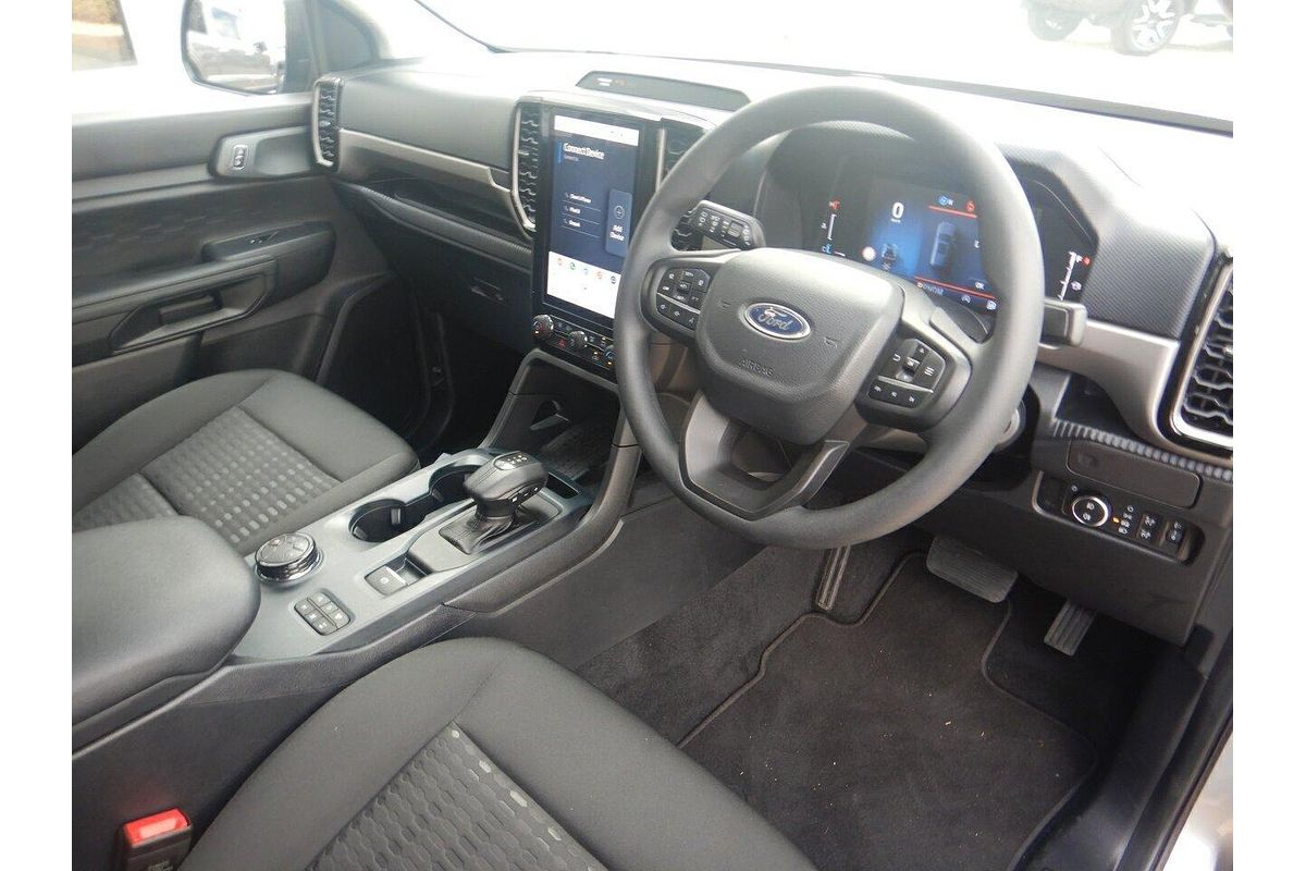 2023 Ford Everest Ambiente 2.0L