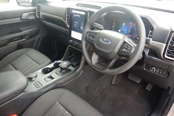 2023 Ford Everest Ambiente 2.0L