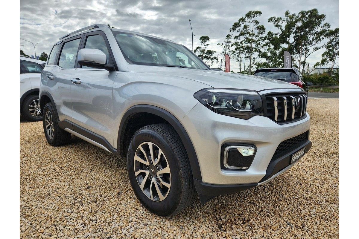 2023 Mahindra Scorpio Z8