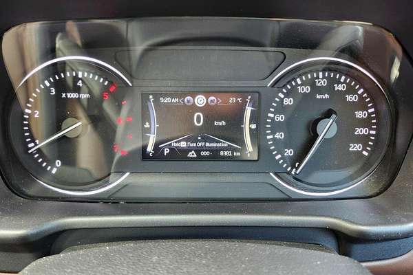 2023 Mahindra Scorpio Z8