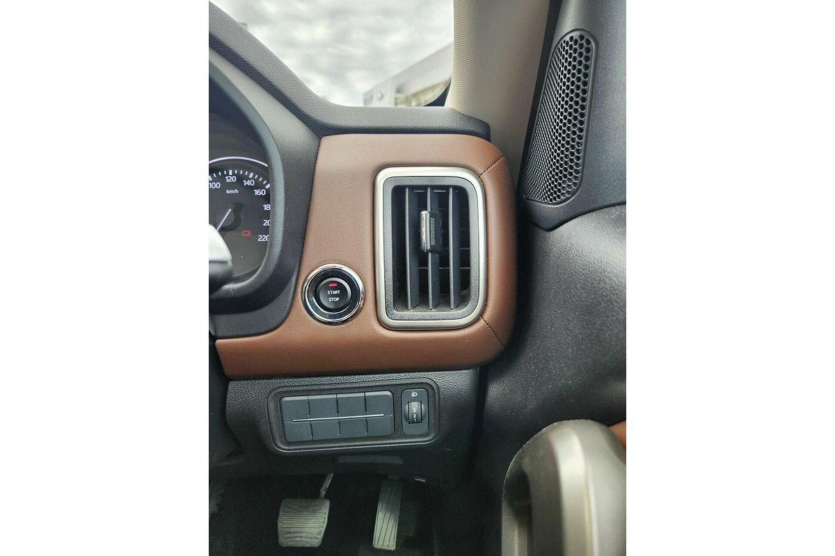 2023 Mahindra Scorpio Z8