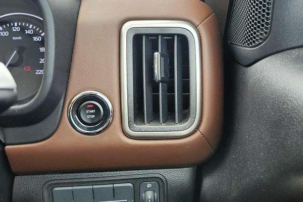2023 Mahindra Scorpio Z8