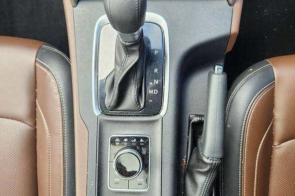 2023 Mahindra Scorpio Z8