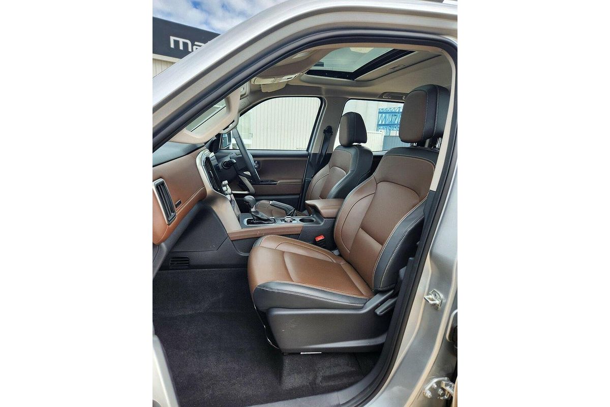 2023 Mahindra Scorpio Z8