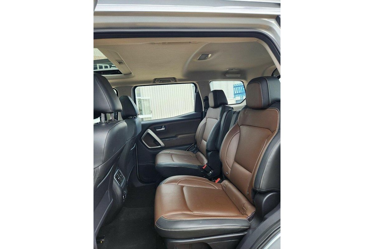2023 Mahindra Scorpio Z8