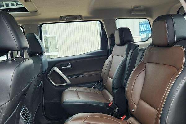 2023 Mahindra Scorpio Z8
