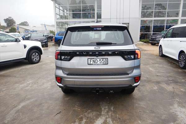 2024 Ford Everest Ambiente 2.0L