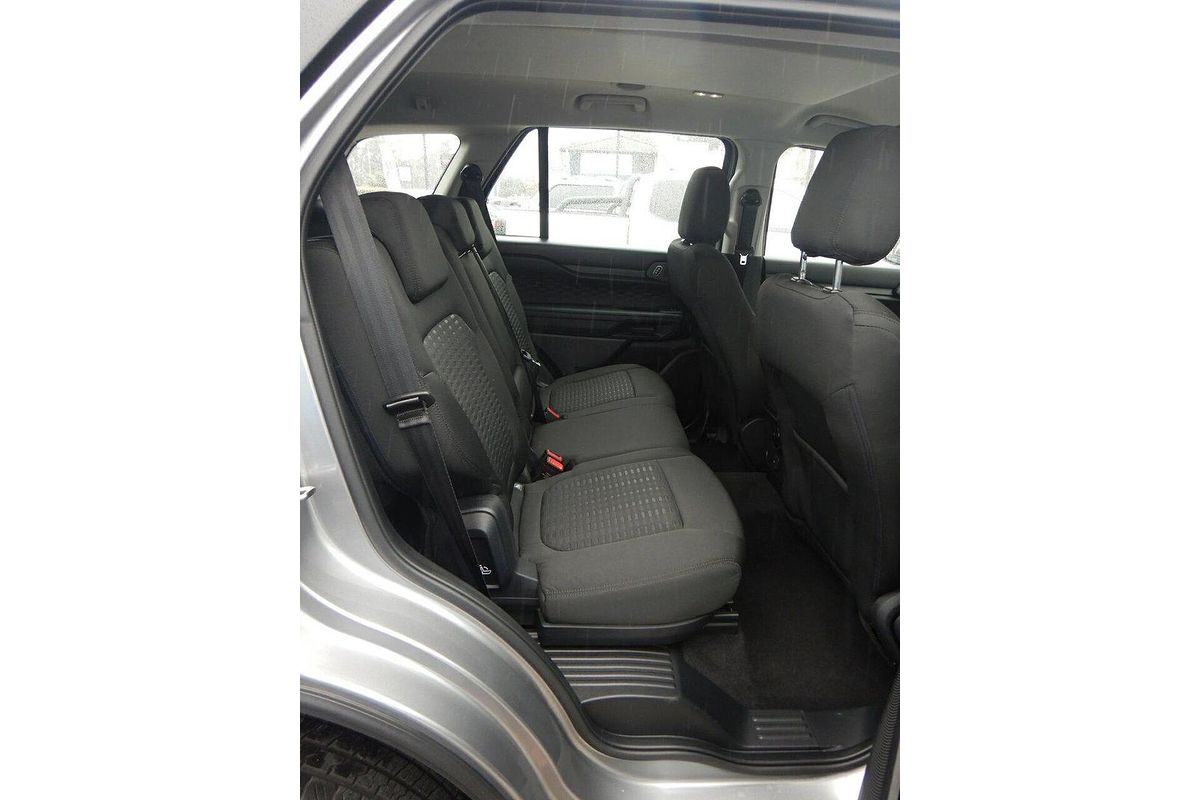 2024 Ford Everest Ambiente 2.0L