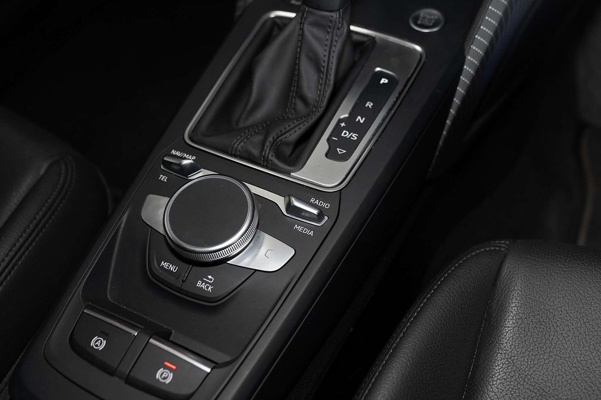2021 Audi Q2 40 TFSI S line GA
