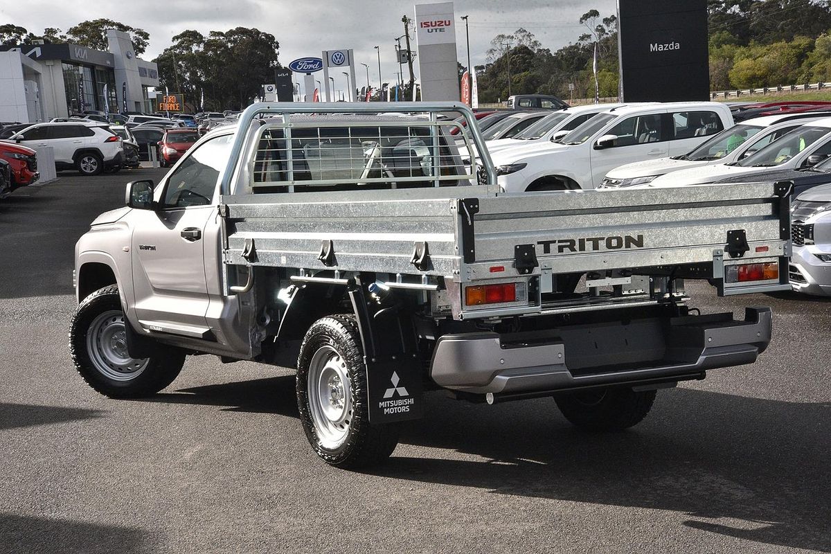 2025 Mitsubishi Triton GLX MV 4X4