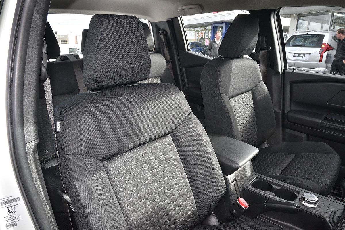 2025 Mitsubishi Triton GLX MV 4X4