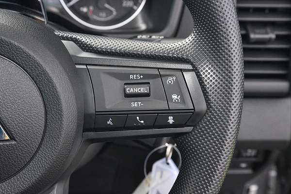 2025 Mitsubishi Triton GLX MV 4X4