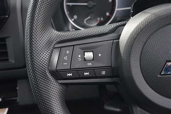 2025 Mitsubishi Triton GLX MV 4X4