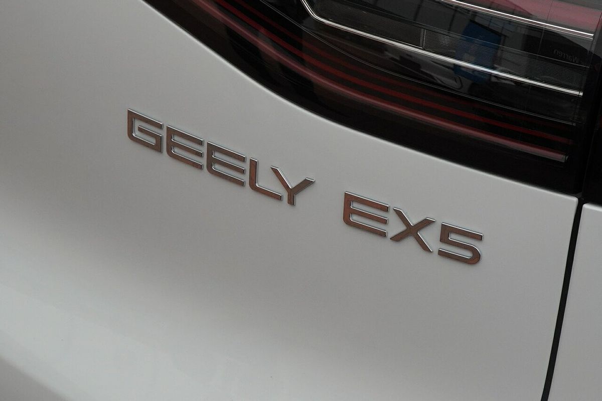 2025 Geely EX5 Inspire E245
