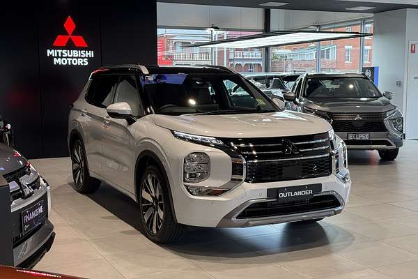 2025 Mitsubishi Outlander Exceed Tourer ZM