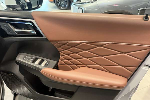 2025 Mitsubishi Outlander Exceed Tourer ZM