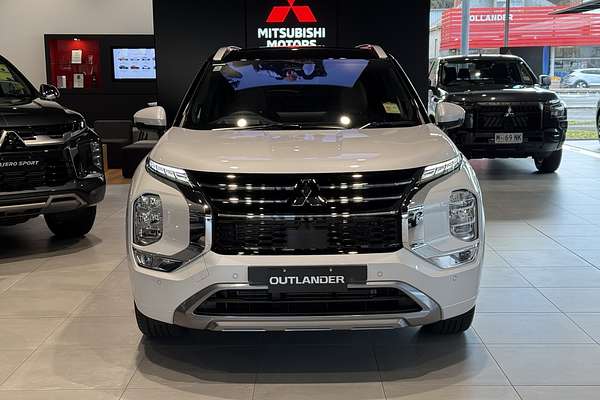 2025 Mitsubishi Outlander Exceed Tourer ZM
