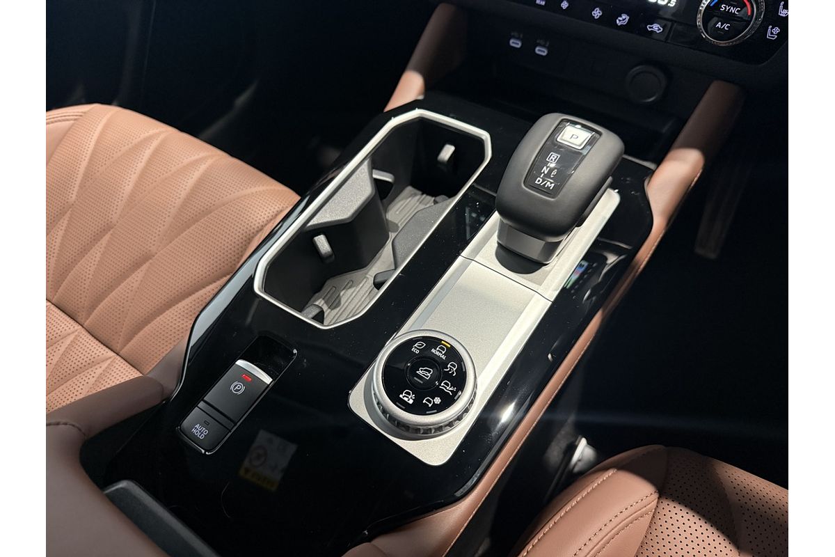 2025 Mitsubishi Outlander Exceed Tourer ZM