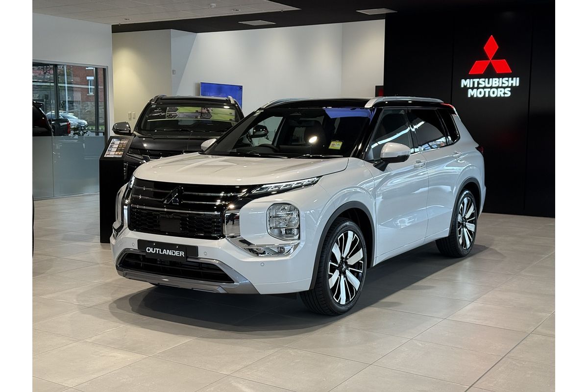2025 Mitsubishi Outlander Exceed Tourer ZM