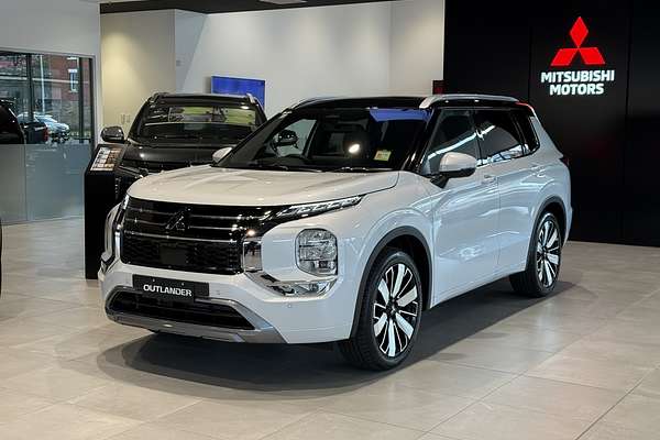 2025 Mitsubishi Outlander Exceed Tourer ZM