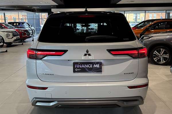 2025 Mitsubishi Outlander Exceed Tourer ZM