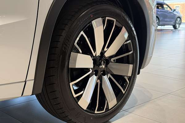2025 Mitsubishi Outlander Exceed Tourer ZM