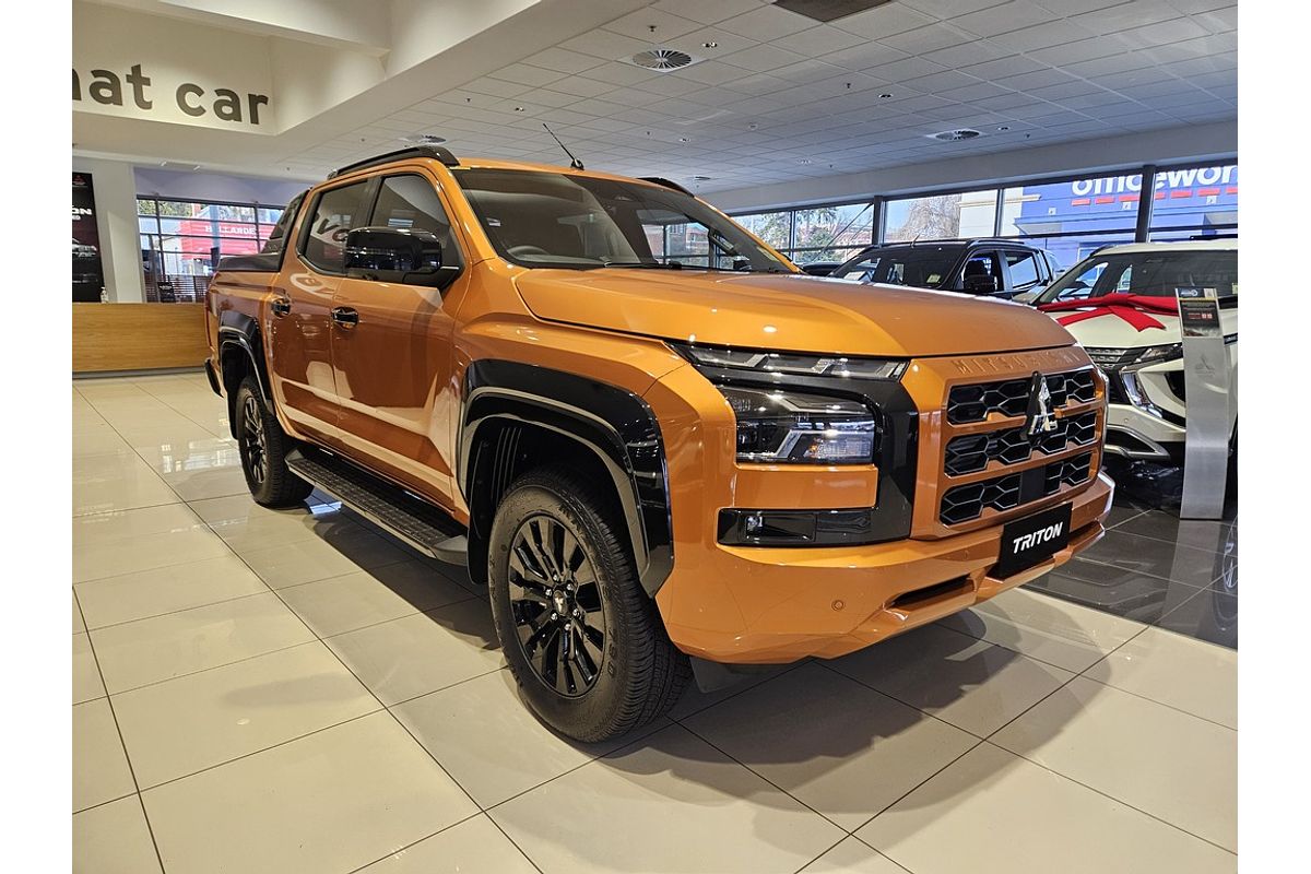 2025 Mitsubishi Triton GSR MV 4X4
