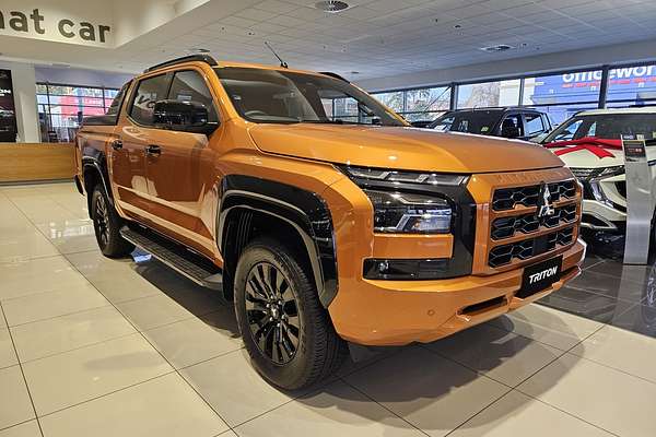 2025 Mitsubishi Triton GSR MV 4X4