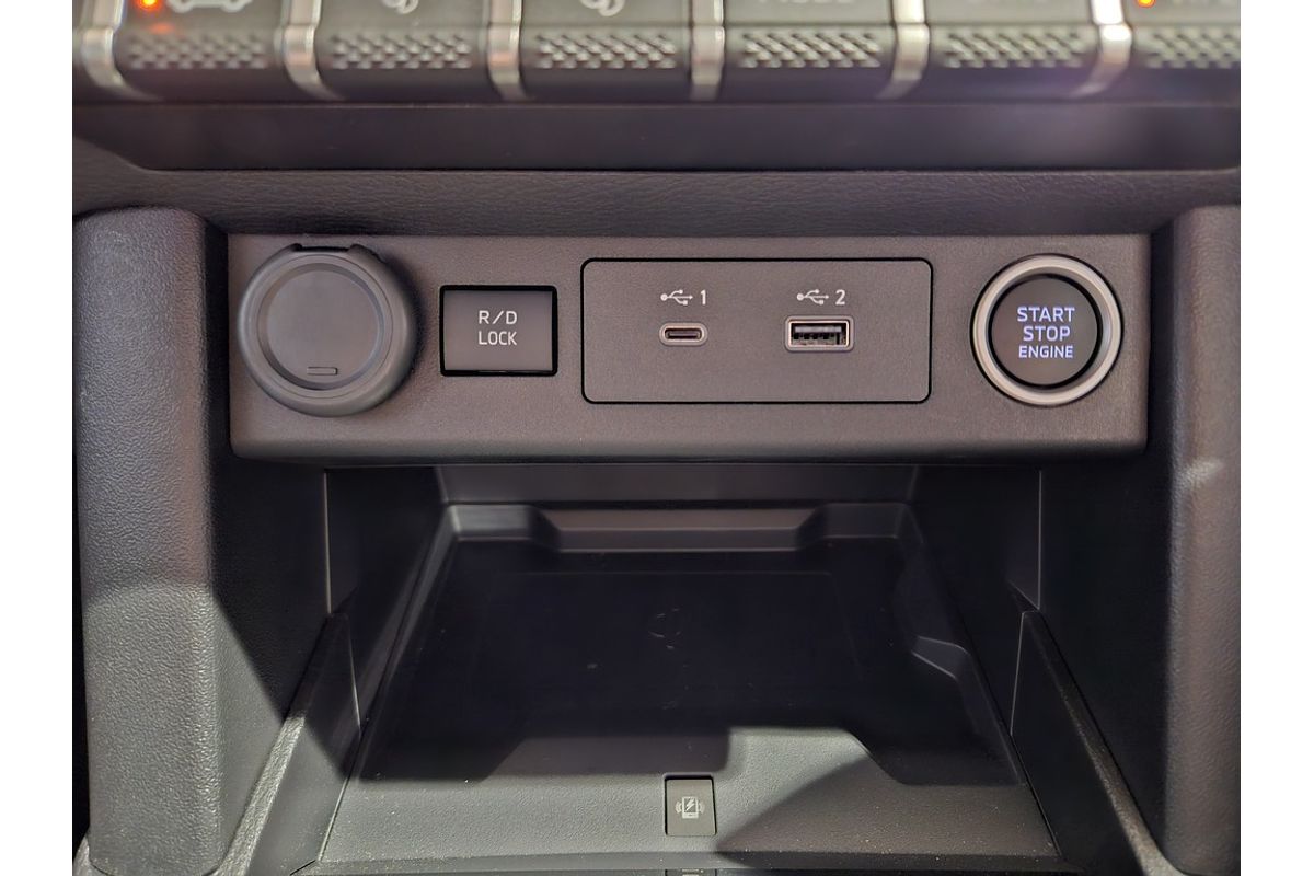 2025 Mitsubishi Triton GSR MV 4X4