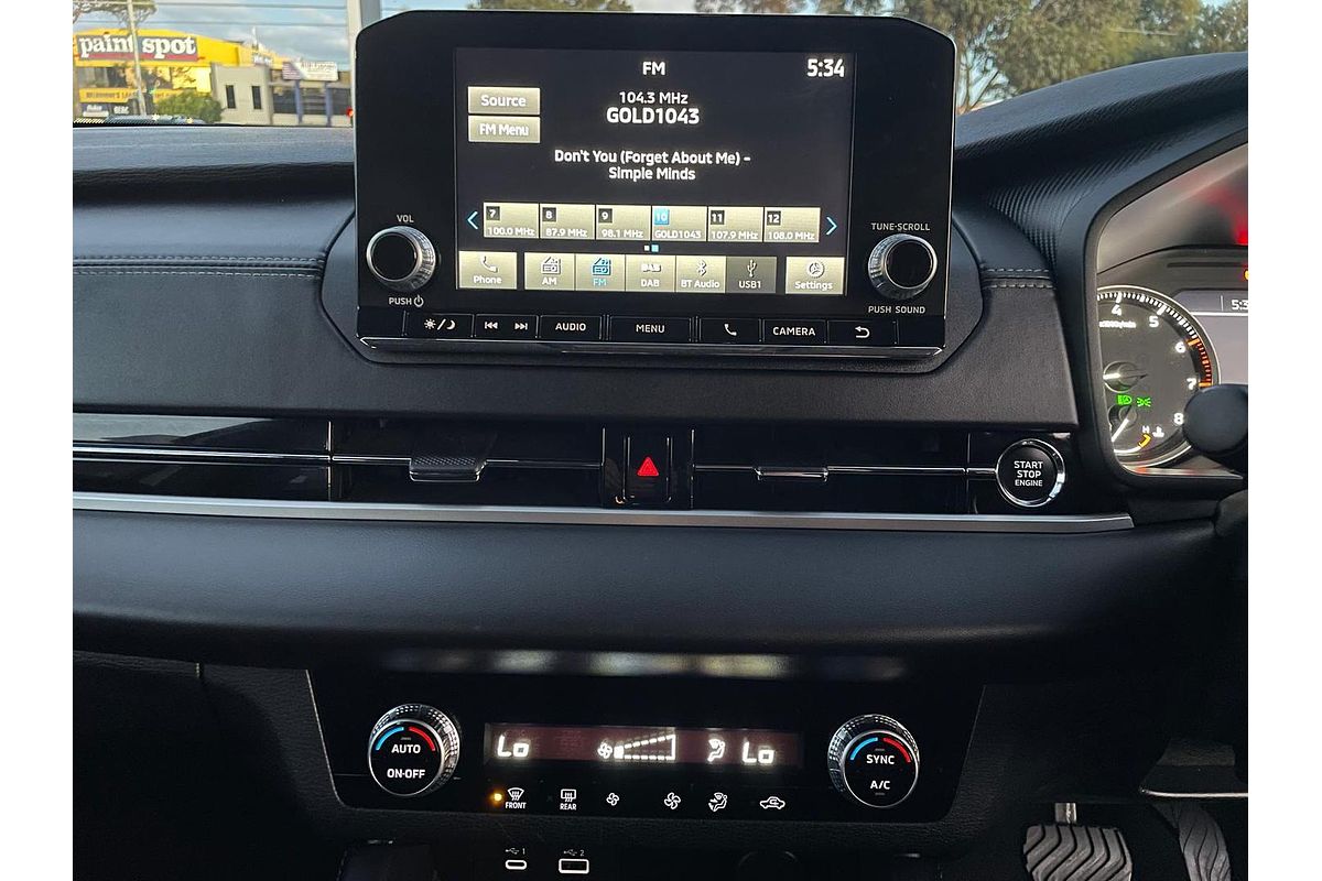 2024 Mitsubishi Outlander ES ZM