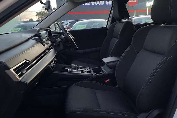 2024 Mitsubishi Outlander ES ZM