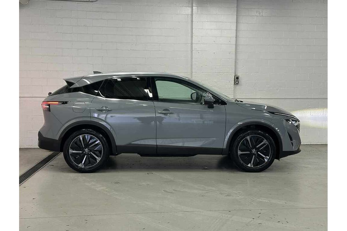 2025 Nissan QASHQAI Ti J12