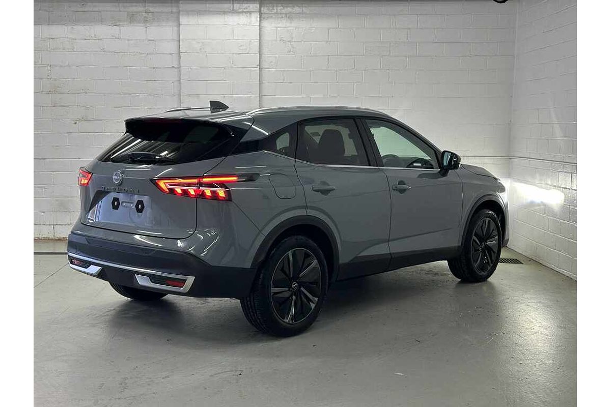 2025 Nissan QASHQAI Ti J12
