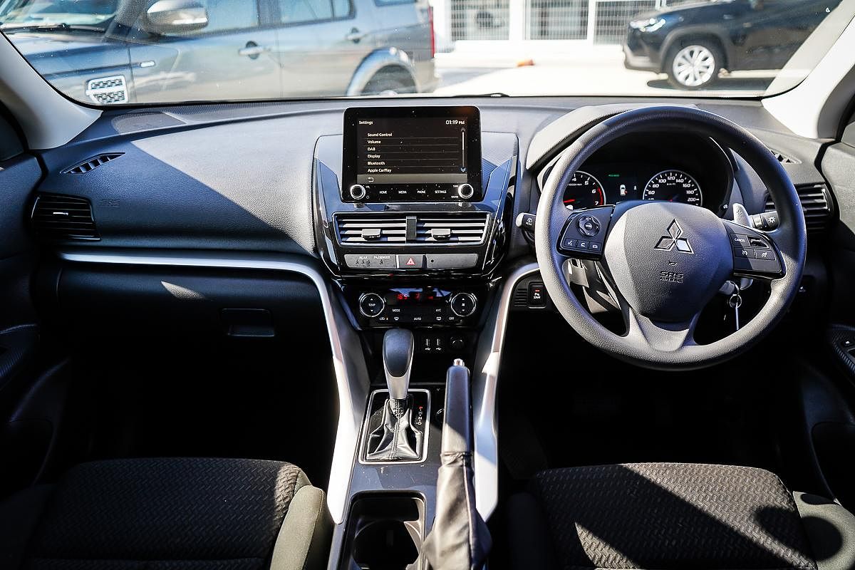 2023 Mitsubishi Eclipse Cross ES YB