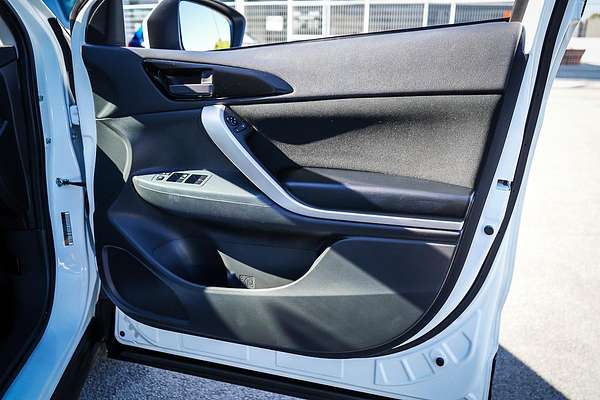 2023 Mitsubishi Eclipse Cross ES YB