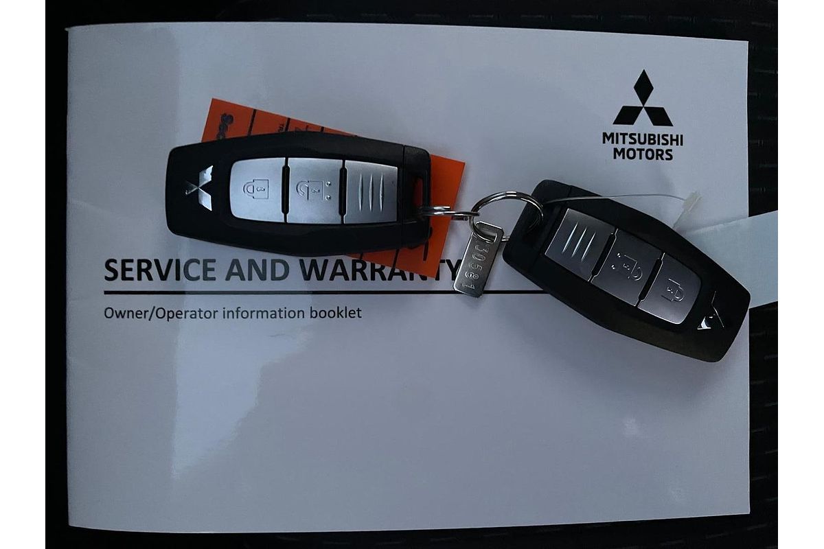 2024 Mitsubishi Outlander ES ZM