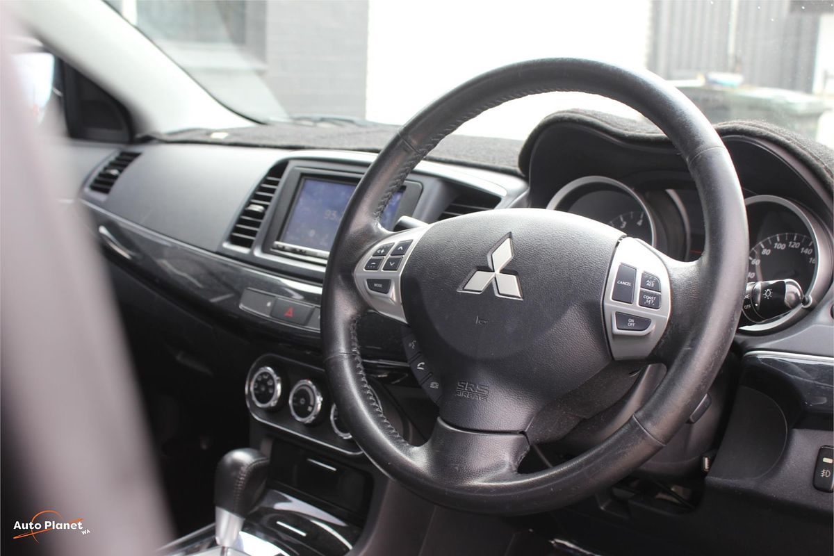 2013 Mitsubishi Lancer LX CJ