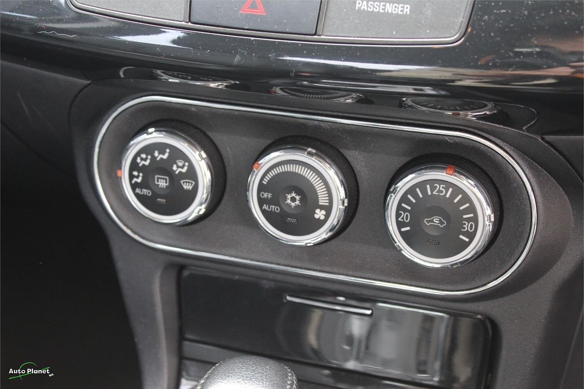 2013 Mitsubishi Lancer LX CJ