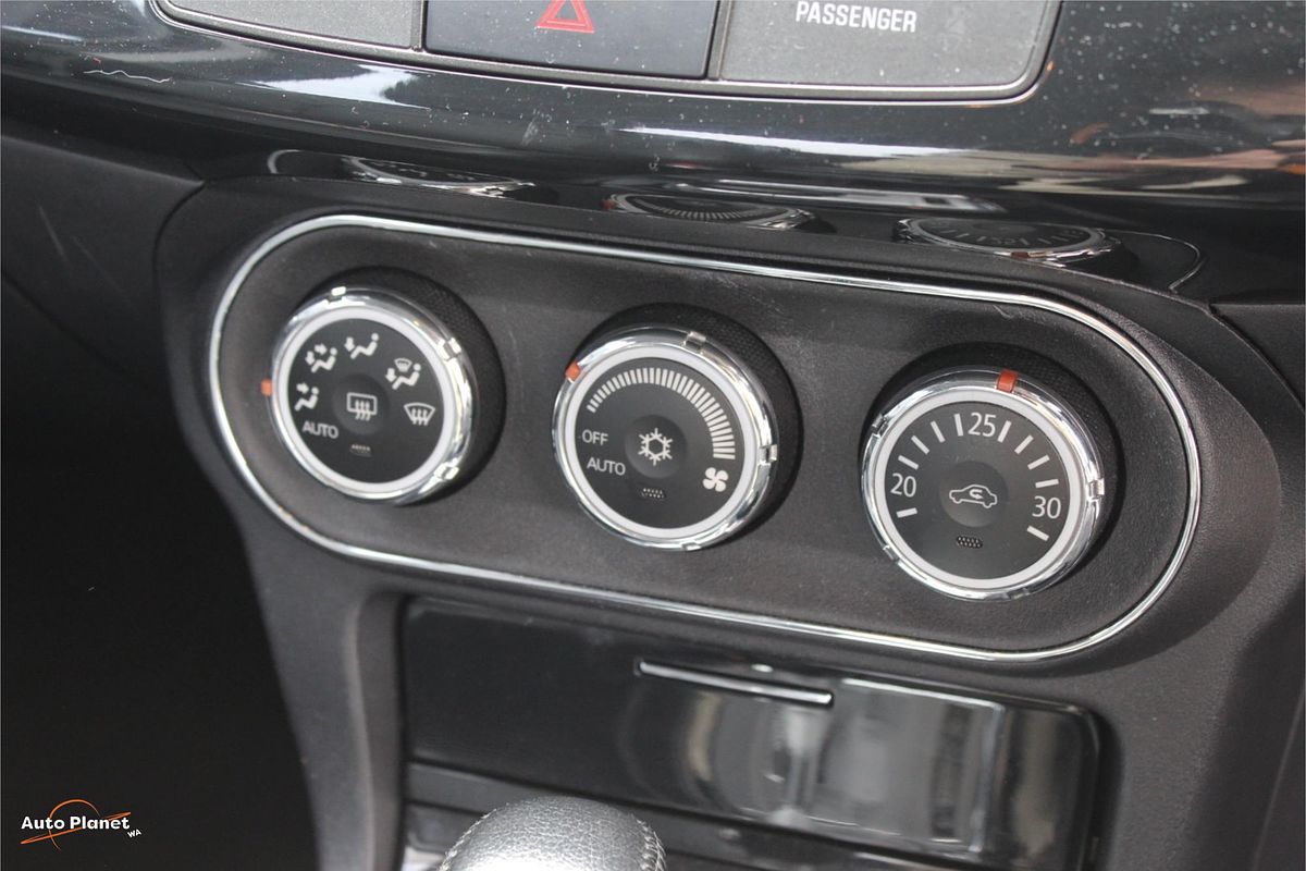 2013 Mitsubishi Lancer LX CJ