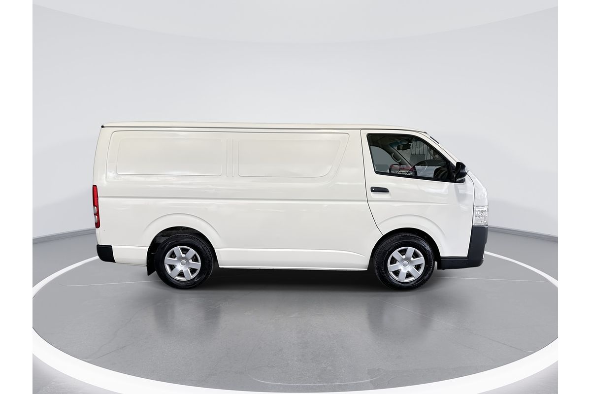 2018 Toyota Hiace TRH201R LWB