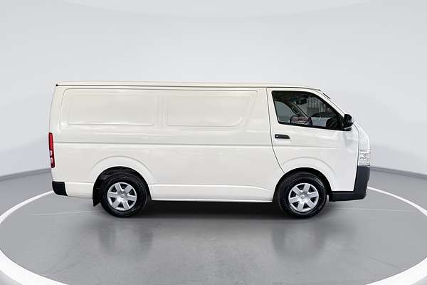 2018 Toyota Hiace TRH201R LWB