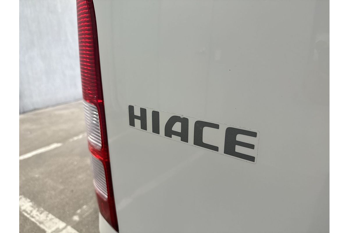 2018 Toyota Hiace TRH201R LWB