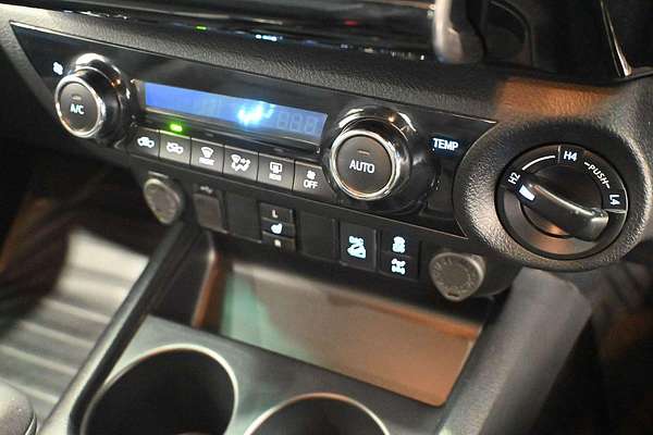 2021 Toyota Hilux SR5 GUN126R 4X4