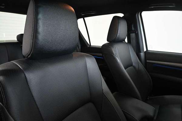 2021 Toyota Hilux SR5 GUN126R 4X4