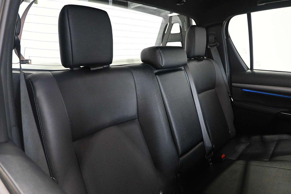 2021 Toyota Hilux SR5 GUN126R 4X4
